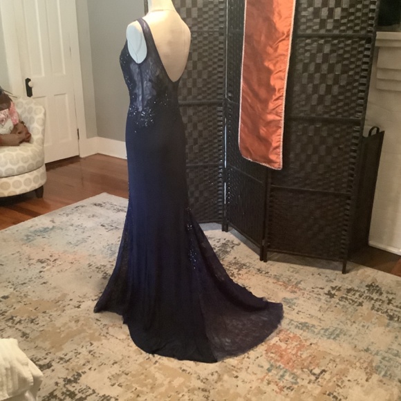 Camille la vie  Elegant Navy Blue Gown /Prom Dress Size 6💙 - Picture 7 of 14
